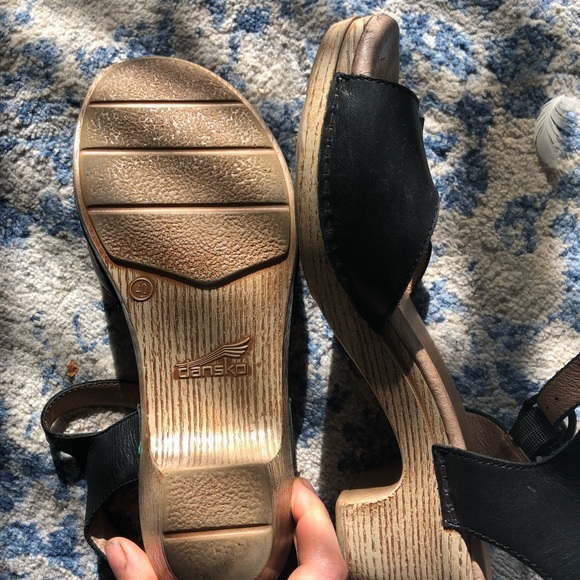 Dansko sandals size 40 great condition! - Picture 4 of 5